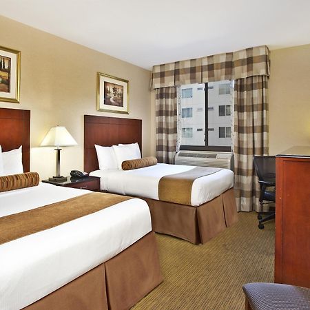 Best Western Plus Arena Hotel New York City Exterior photo