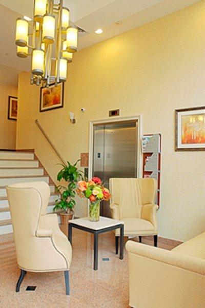 Best Western Plus Arena Hotel New York City Exterior photo